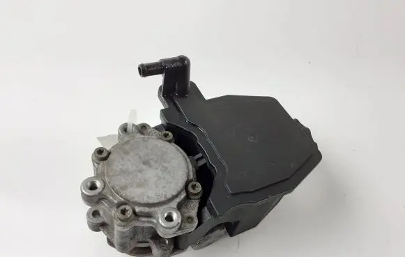 Mercedes-Benz E W210 Power steering pump 0024662201