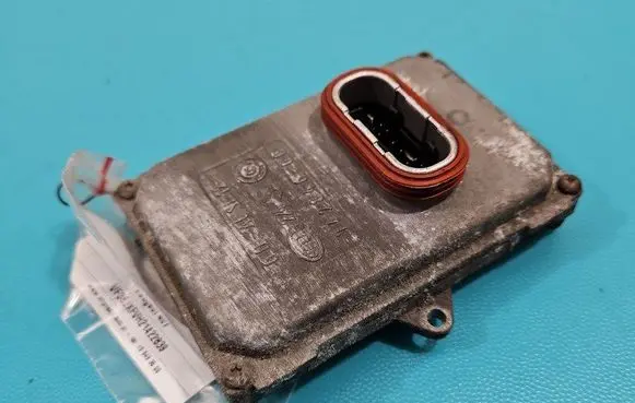 Headlight ballast module Xenon
