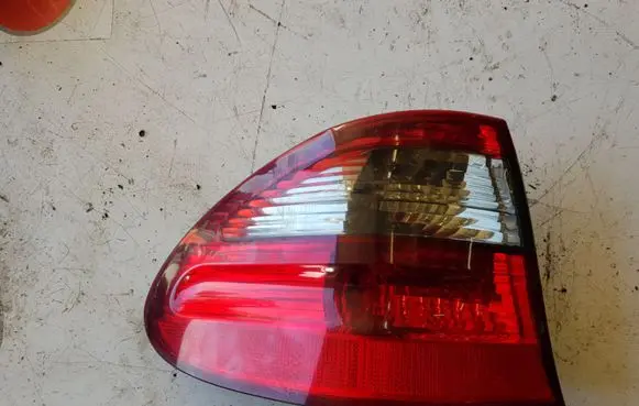 Mercedes-Benz E W211 Rear/tail lights A2118202764
