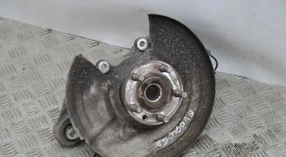 Land Rover Range Rover Evoque L538 Rear wheel hub 28A83410