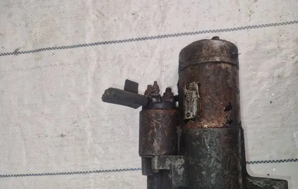 Jeep Grand Cherokee Starter motor 56041012