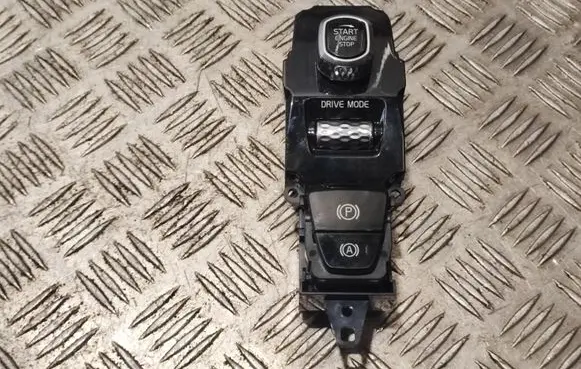 Engine start stop button switch