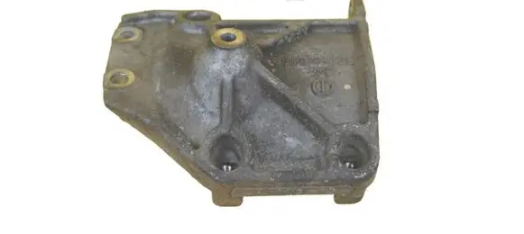 Mitsubishi Pajero A/C compressor mount bracket MR398429 6G74
