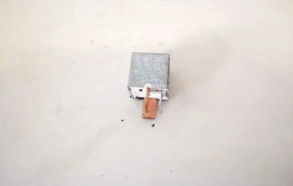 Volkswagen Polo Other relay 191906383c 22204004