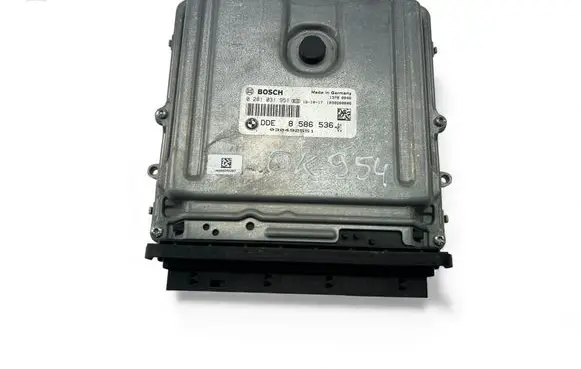 BMW 3 F30 F35 F31 Engine control unit/module ECU 8586536 0281031951