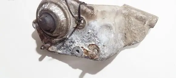 Alfa Romeo 156 Engine mounting bracket