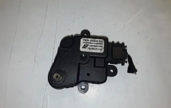 Seat Alhambra (Mk1) Air flap motor/actuator YM2H19E634BA 7M3907511A