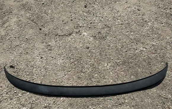 Renault Laguna III Front bumper lip 62102560R