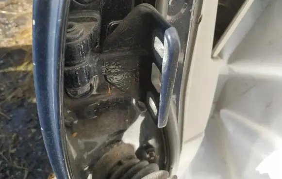 Mercedes-Benz E W211 Rear door lower hinge