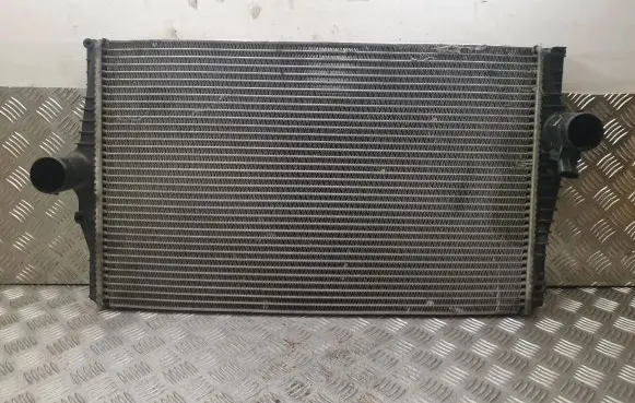 Volvo XC90 Intercooler radiator 989581K