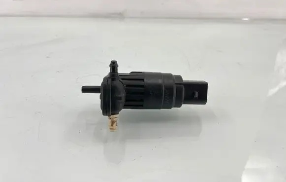 Seat Altea Windscreen/windshield washer pump 1K6955651