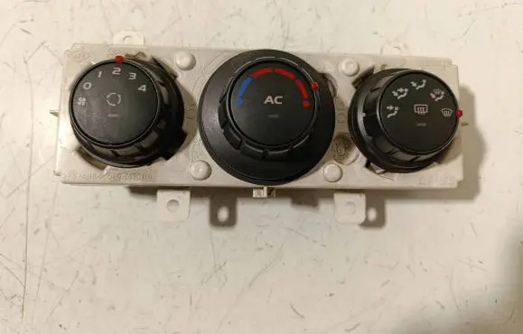 Renault Master III Climate control unit 275100013R 5L7740000 WY5TEMSS0A