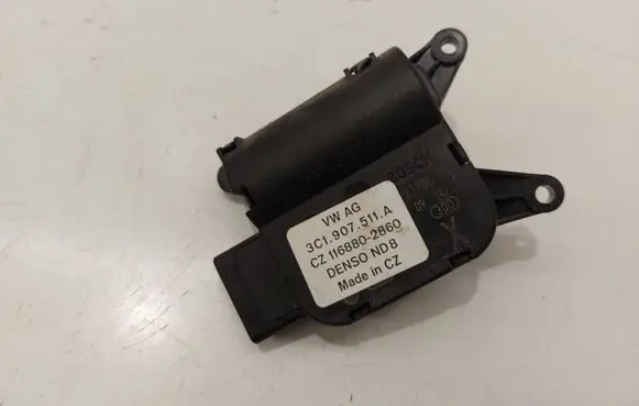 Volkswagen PASSAT B6 Air flap motor/actuator 3C1907511A CZ1168802860