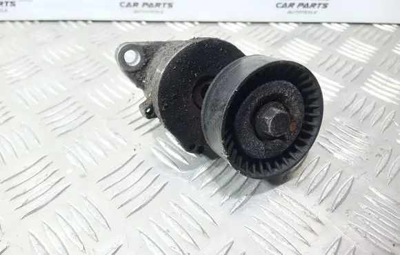 Opel Insignia A Alternator belt tensioner 