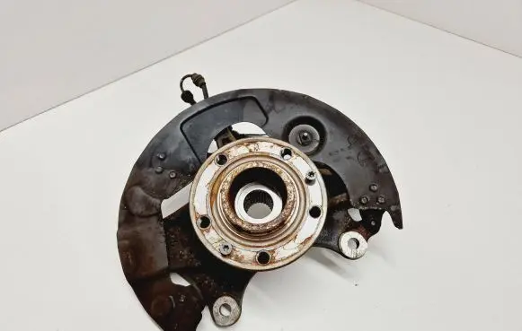 Peugeot 308 Front wheel hub