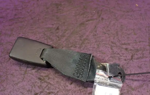 Mitsubishi Outlander Front seatbelt buckle 070131CEP