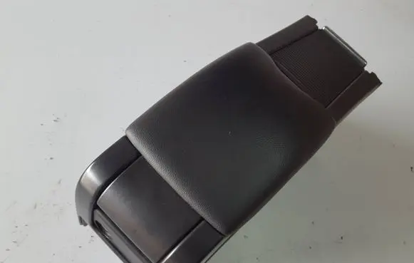 Volvo XC60 Armrest 