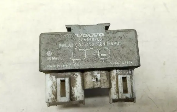 Volvo S40, V40 Coolant fan relay 899995000