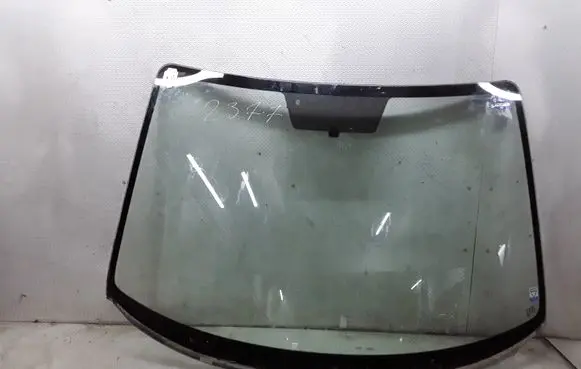 Mazda 3 I Front windscreen/windshield window 