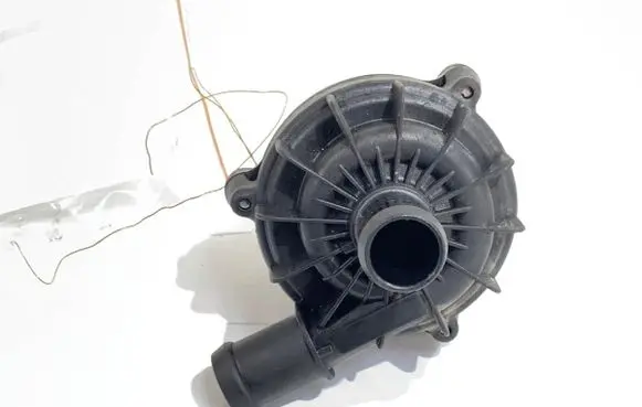 Volkswagen ID.3 Oil filter mounting bracket 1EA965567