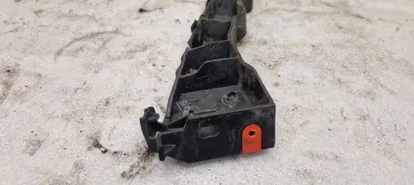 Opel Zafira B Front bumper mounting bracket 13124997 000137794