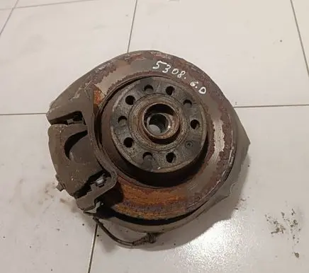 Volkswagen Sharan Rear brake disc plate dust cover 3CO505436G 6Q0505436G