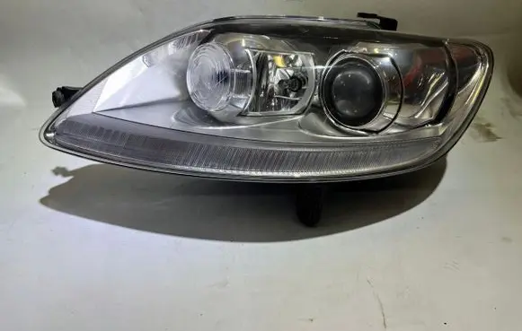 Volkswagen Golf Plus Headlight/headlamp 5M1941753A