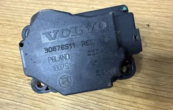 Volvo XC90 Air flap motor/actuator 30676511