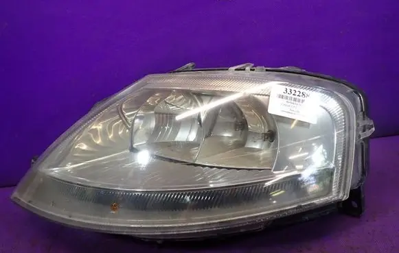Citroen C3 Headlight/headlamp 9647214280
