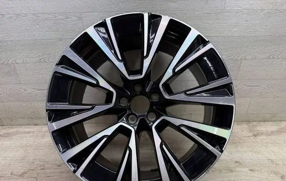 Volvo XC90 R20 alloy rim 32358565