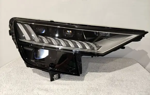 Audi Q8 Headlight/headlamp 10784080000 12530028546