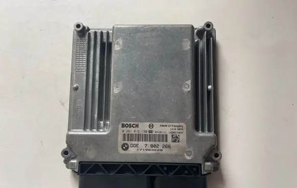 BMW 5 E60 E61 Engine control unit/module 0281012190 7802266 171063228