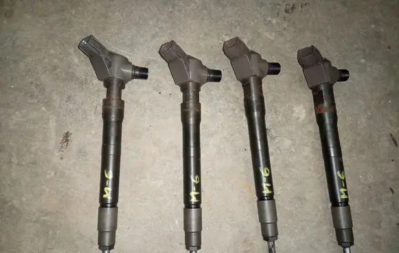Mazda 6 Fuel injectors set SH0113H50