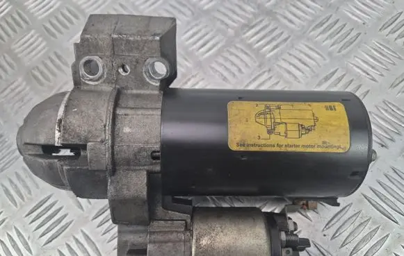 BMW X1 E84 Starter motor 7801203