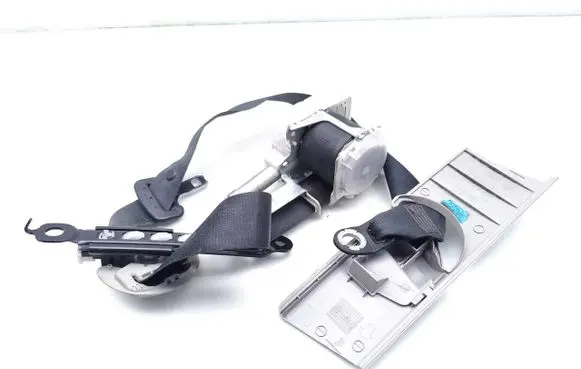 Toyota Auris E180 Front seatbelt 7P2770P 471259