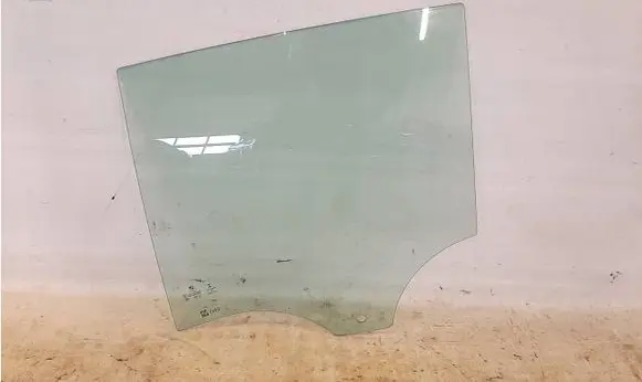BMW X4 G02 Rear door window glass 