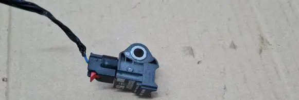 Chrysler Pacifica Airbag deployment crash/impact sensor 68483899AA