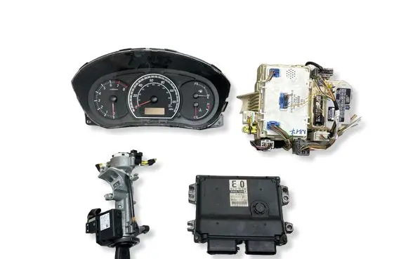 Suzuki Swift I Engine ECU kit and lock set 3392072K01 6377072K22 MB1123008262