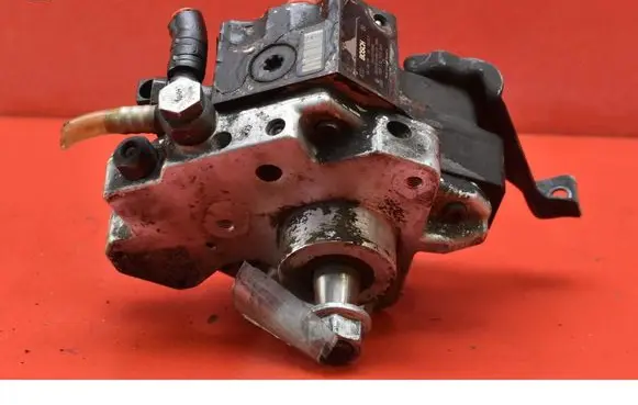 Audi A6 Allroad C5 Fuel injection high pressure pump 059130755E