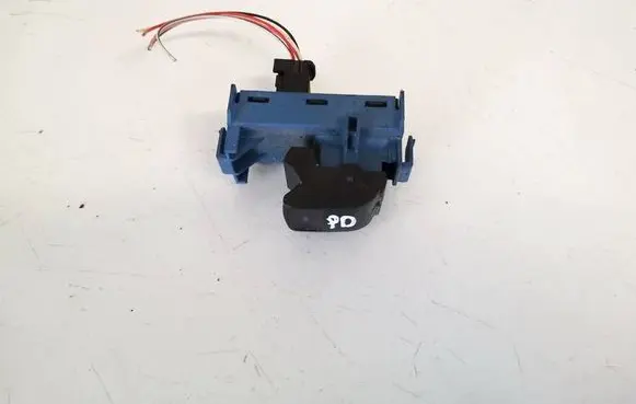 Toyota Avensis T270 Electric window control switch 8481005070 84810-05070