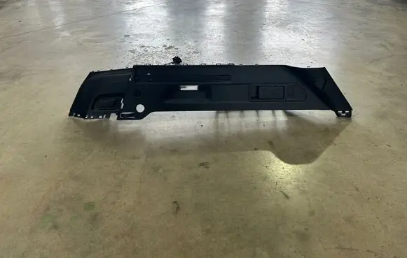 Ford Focus Parcel shelf load cover mount bracket JX7BN46808A