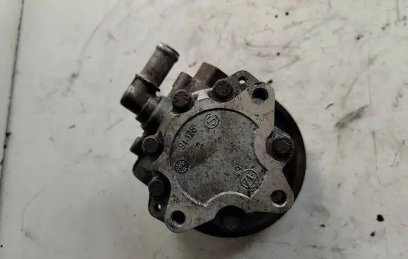 Peugeot 406 Power steering pump 9633817580 7692955150