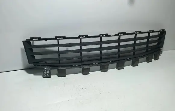 Renault Megane II Front bumper upper radiator grill 8200412379