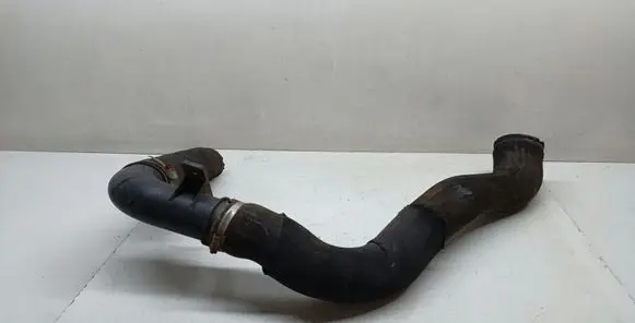Intercooler hose/pipe