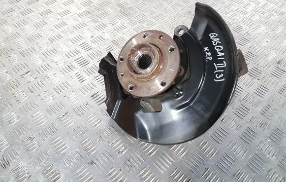 Nissan Qashqai Front wheel hub