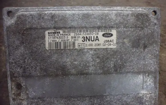 Ford Fiesta Engine control unit/module 3NUA 2S6A12A650ZB