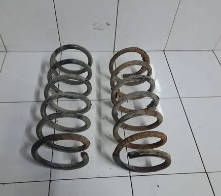 Ford Mondeo MK IV Rear coil spring