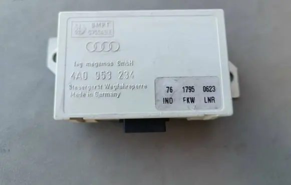 Audi A4 S4 B5 8D Immobilizer control unit/module 4A0953234 6750491E 7617950623