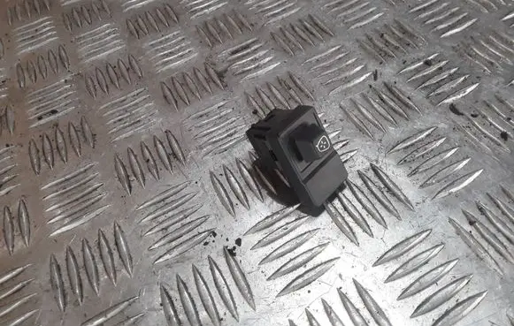 Wing mirror switch