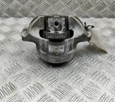 Porsche Panamera (971) Engine mount bracket 971199383A